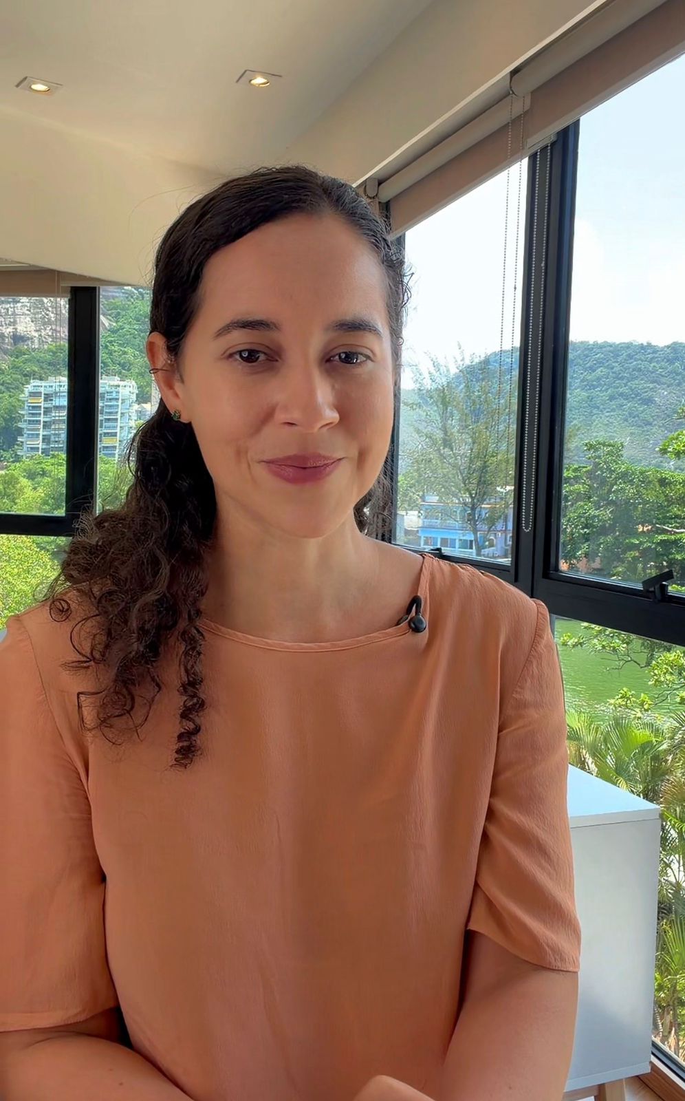 Dra. Suellen Vieira Araújo